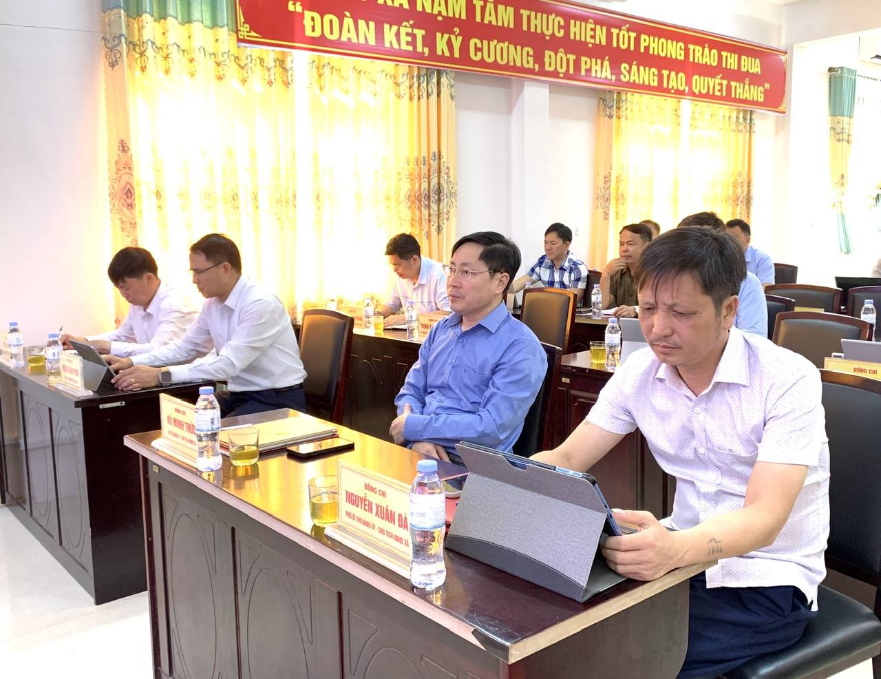 anh tin bai